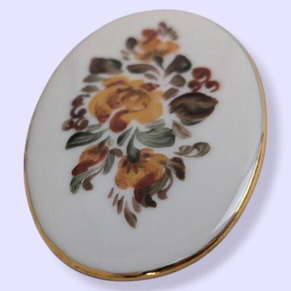 Vintage Floral Painted Porcelain Brooch - Picture 3 of 6
